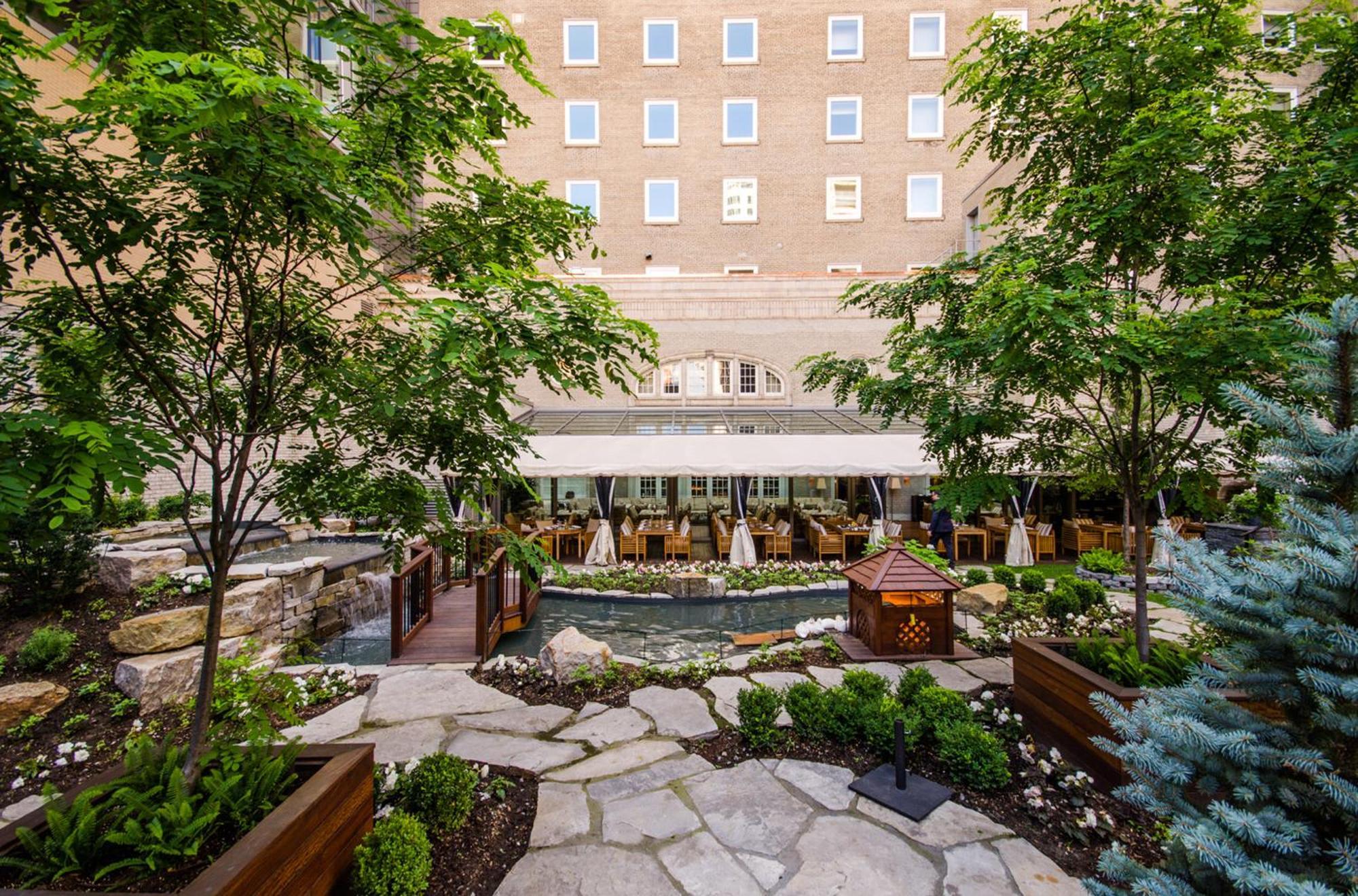 The Ritz-Carlton, Montreal Hotel Exterior photo