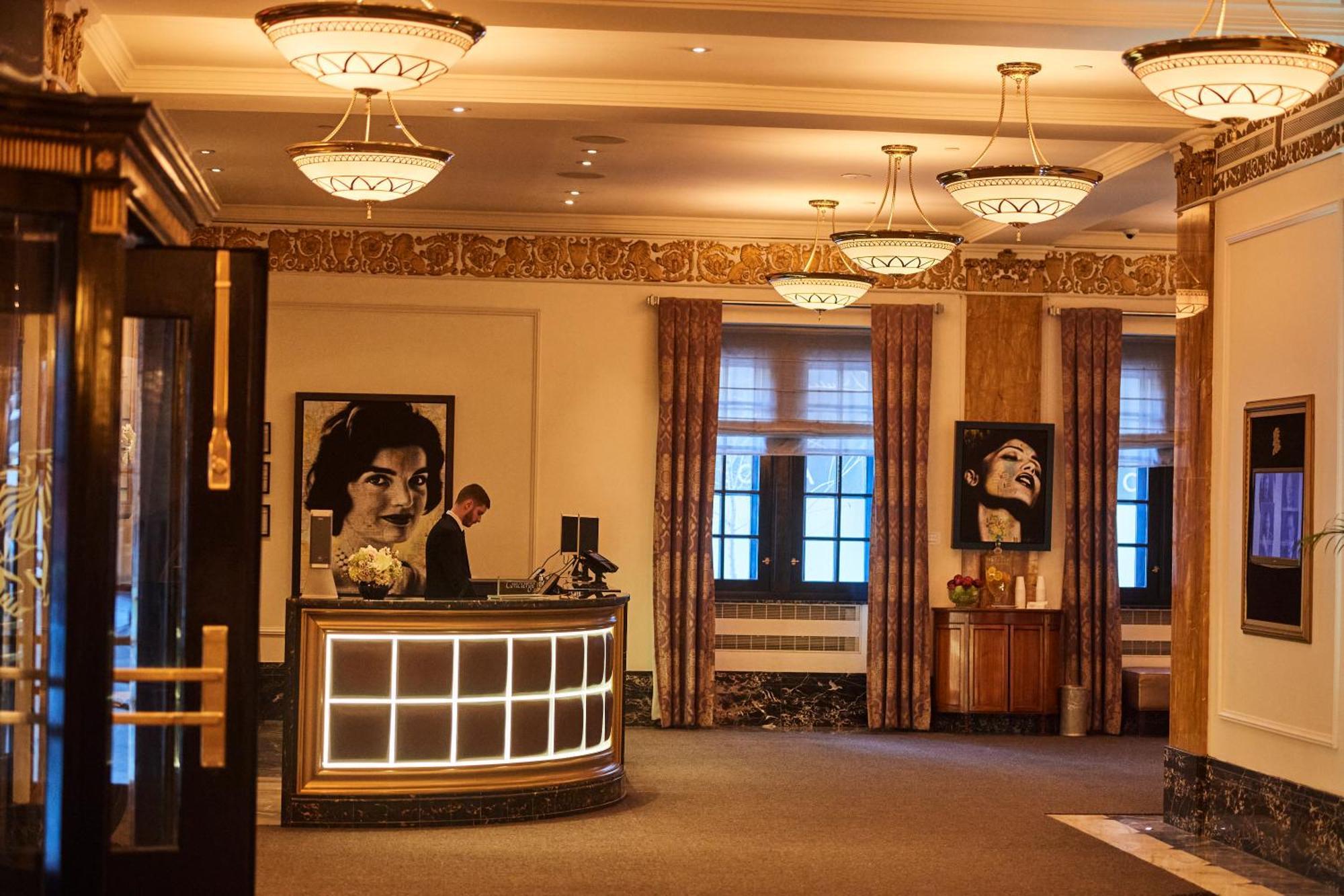 The Ritz-Carlton, Montreal Hotel Exterior photo